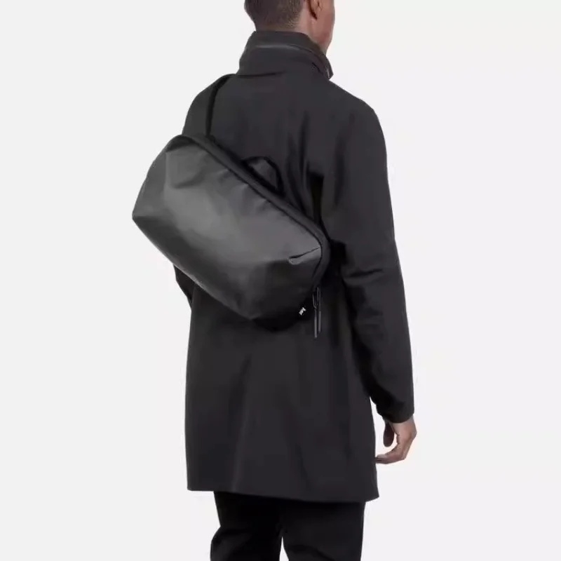 Tech Sling Ballistic Nylon 7L  - đánh giá và giá Office Tech Bag